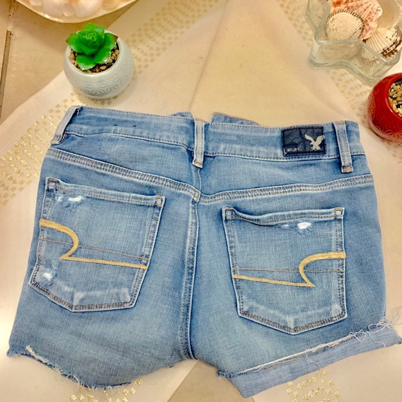 American eagle blue jean shorts Size. 4 - Picture 2 of 4